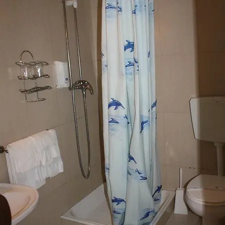 Truthostel * Брага